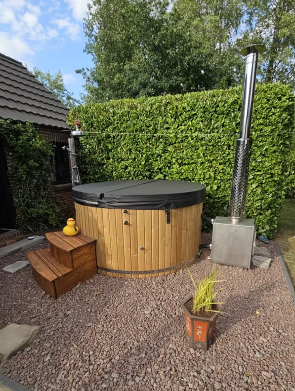 Houten hot tub